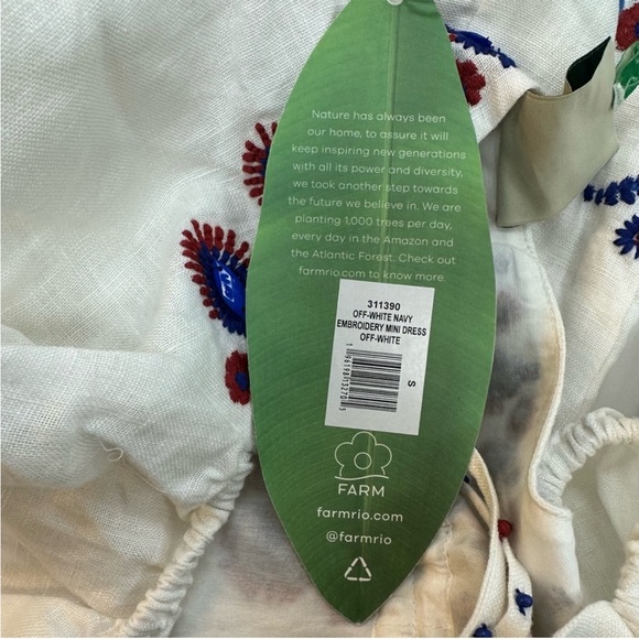 NWT FARM RIO Linen dress. It fits like XS or a small bust small. - Picture 11 of 14